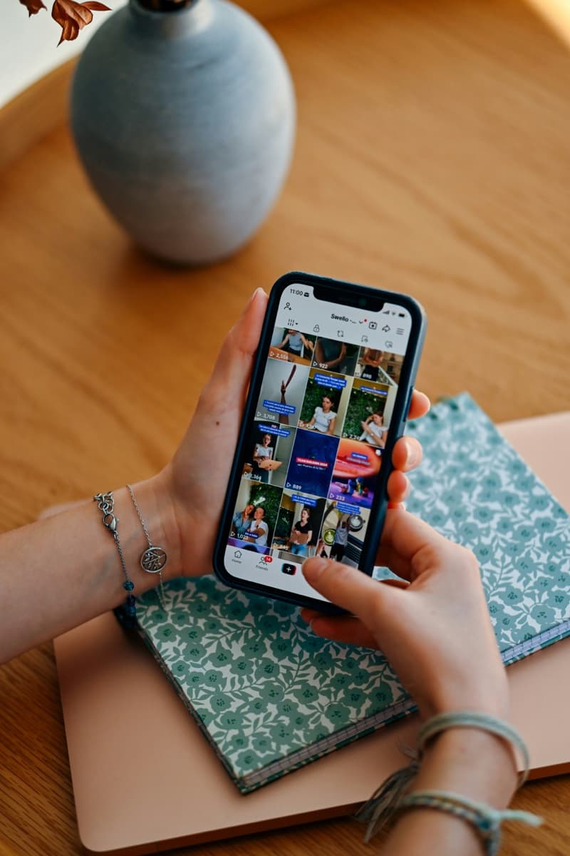 TikTok influencer creating content to earn money per view