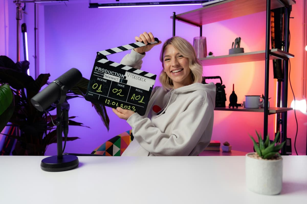 YouTube content creator earning money per 1000 views